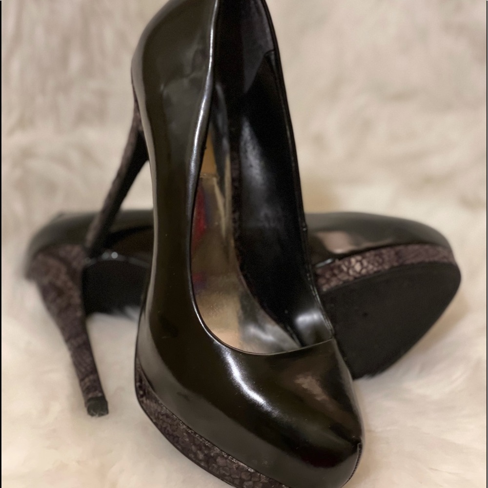Simply Vera 5” heels